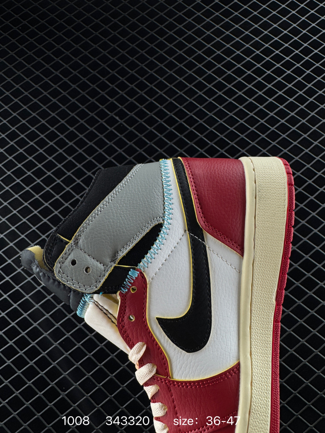 Nike Air Jordan 1 Retro Mid